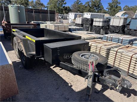 2011 John Papas 2 tonne 8 x 5 ft tandem axle box trailer