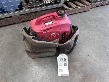 Honda EU10i 1KVA 12 volt DC Invertor 240 volt Generator in carry bag
