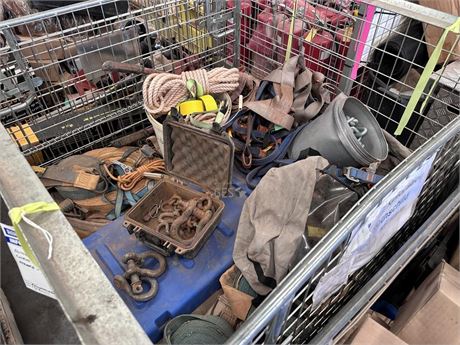 Package of load restrain and lifting equipment