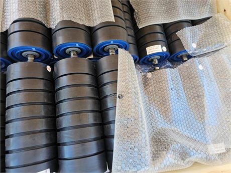 ACE Fenner Impact conveyor rollers part 393193-0823 x 60 in crate As New