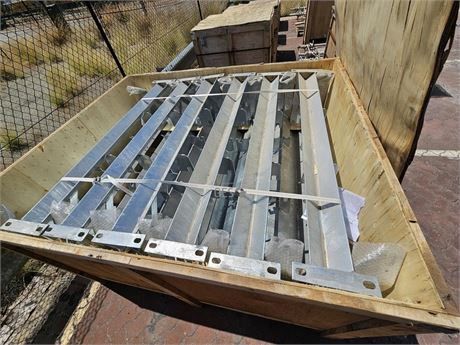 Dyna Engineering Conveyor idler frame offset trough x 26 in crate As New