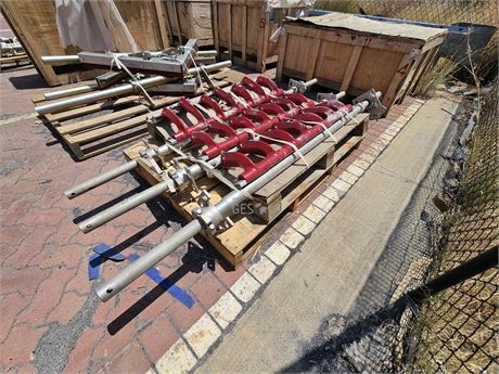 Dyna Engineering Conveyor belt finger scrapers x 3