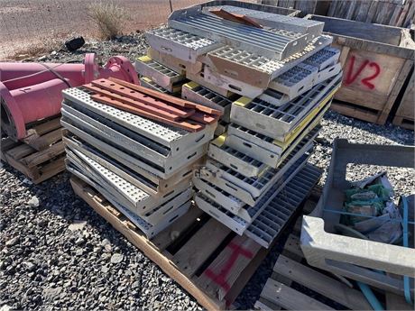 Vitagrid Pallet of galvanised stair treads
