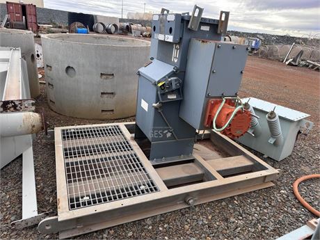 2007 Lucy 630 Amp 11 KV FRMU MK 1A Oil RMU on steel base