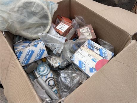 Sandvik Tamrock Spare parts in cardboard box