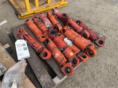 Sandvik Cylinders x 13 on pallet